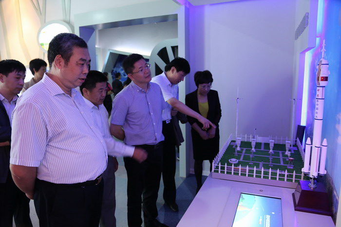 �ι�������չݣ�����