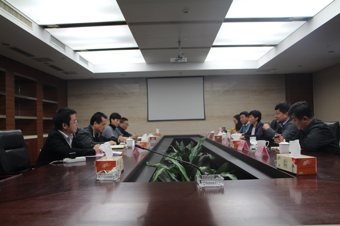 ��̸����