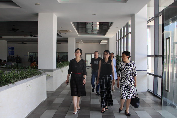 �߷���ҵο������Ƽ���Ա