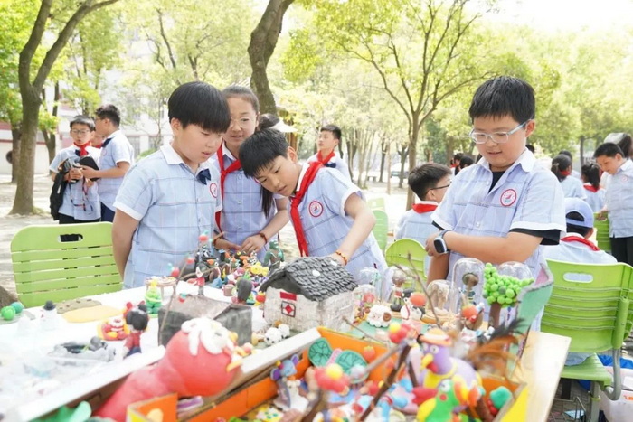 襟江小学科技成果展示(二)