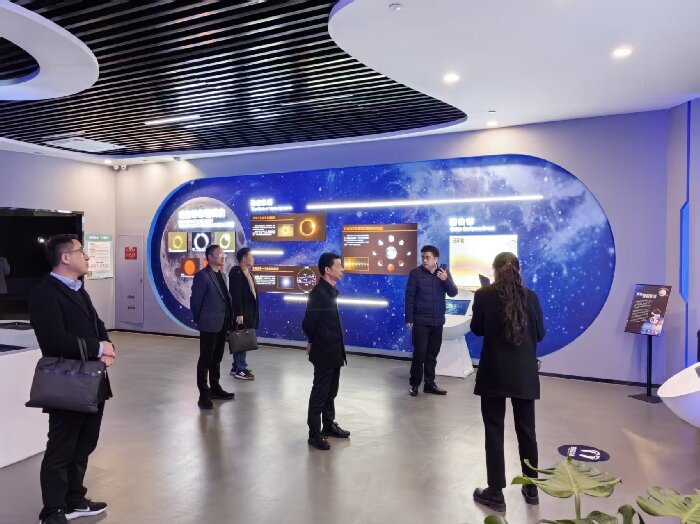 参观射阳县科技馆